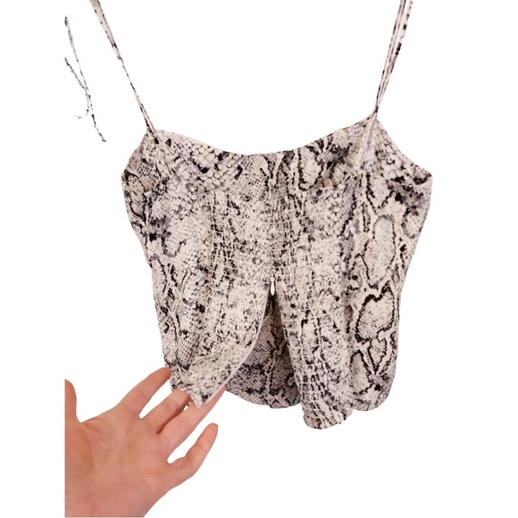 Reformation Meyer top Snake Print - Picture 5 of 8